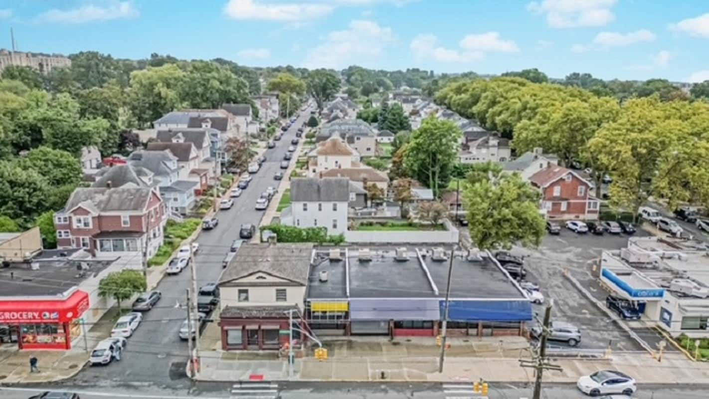 1890-1898 Victory Blvd, Staten Island, NY for Rent