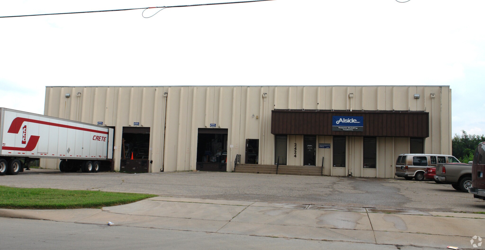 2424 S St Francis St Wichita, KS 67216 Industrial Property for Sale