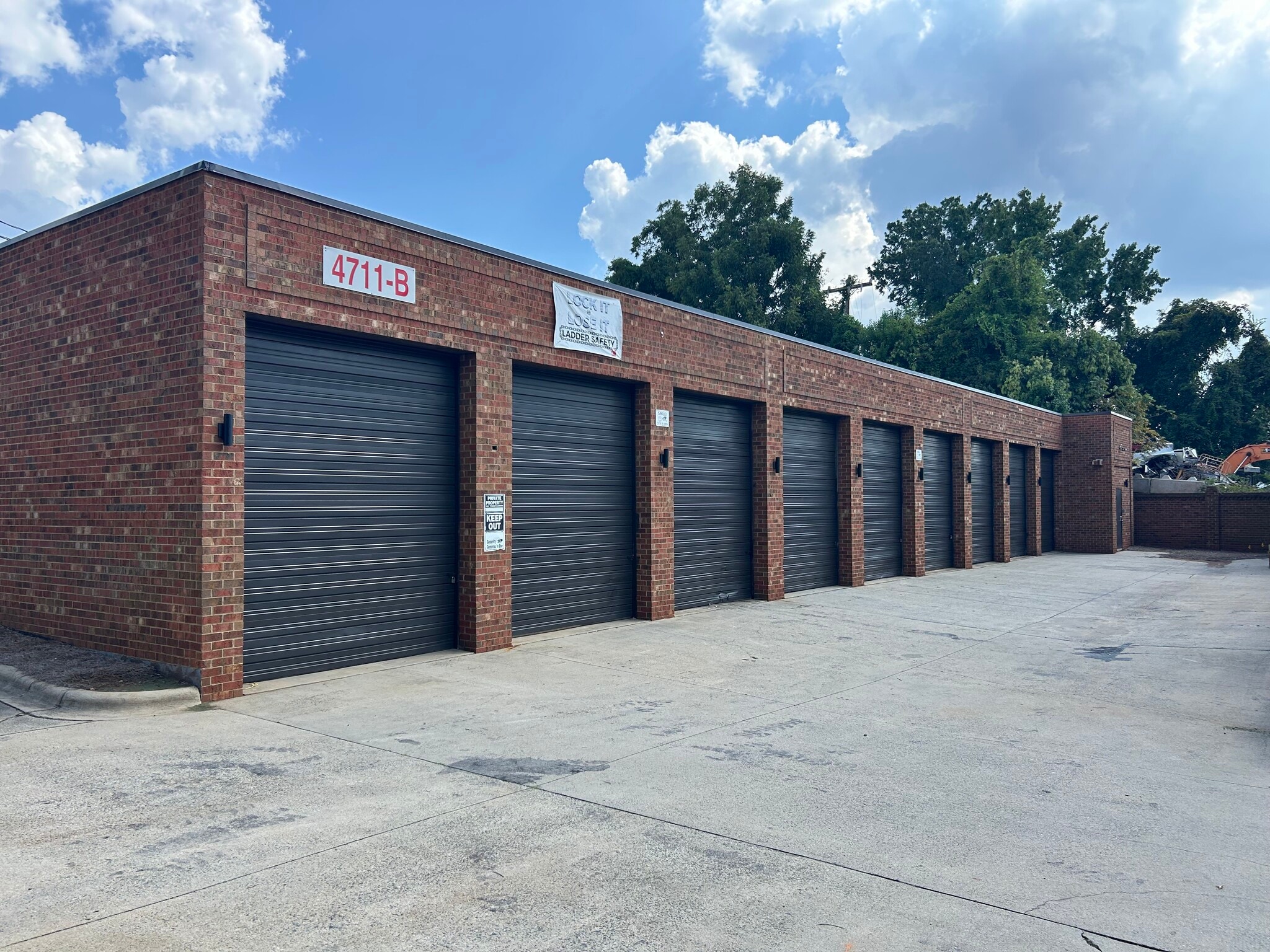 4711 Nations Crossing Rd, Charlotte, NC for Rent