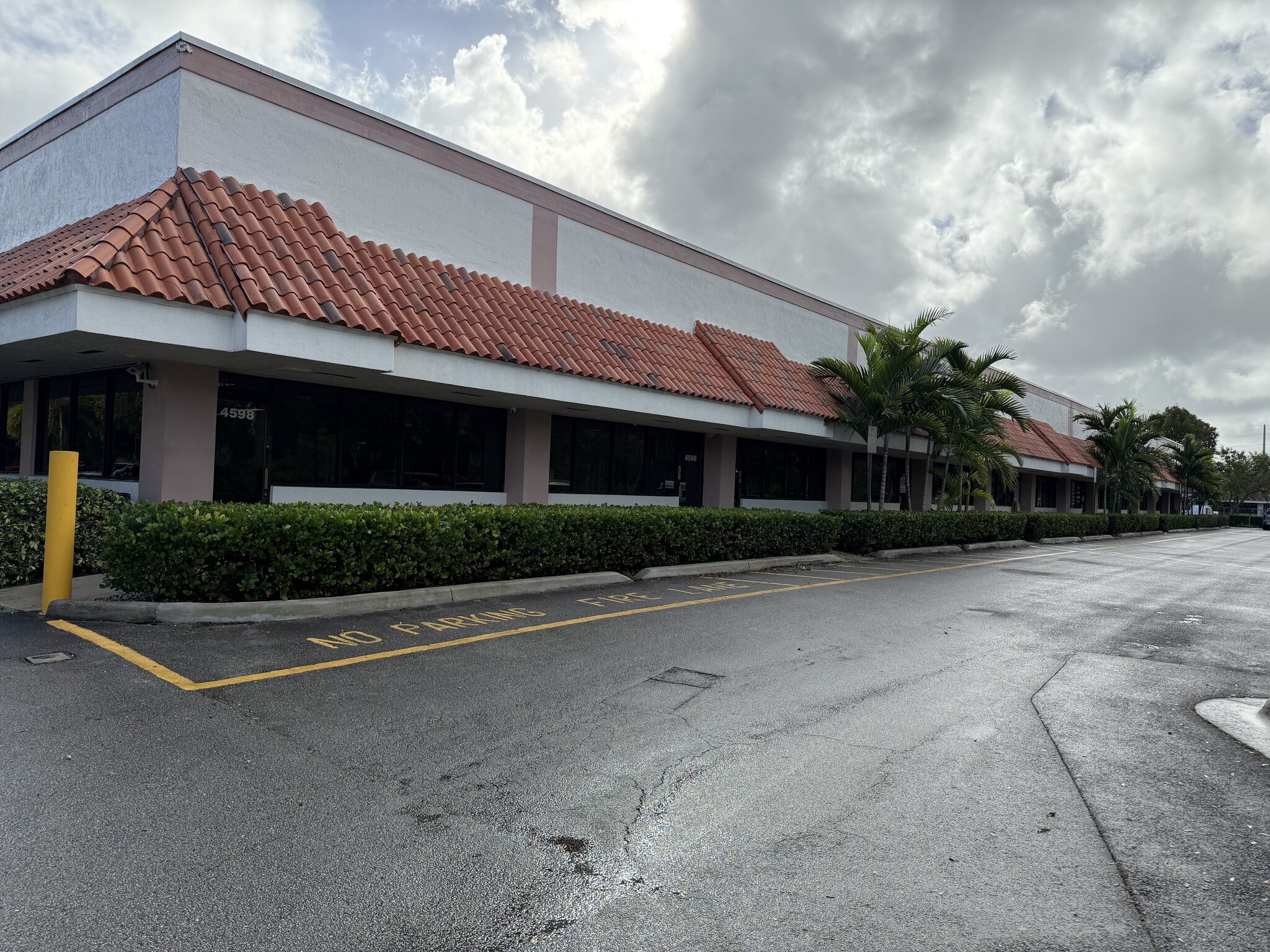 4534-4598 N Hiatus Rd, Sunrise, FL for Rent