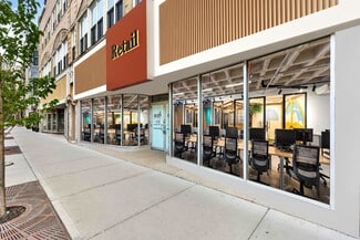 Chicago, IL Retail - 3045 N Greenview Ave
