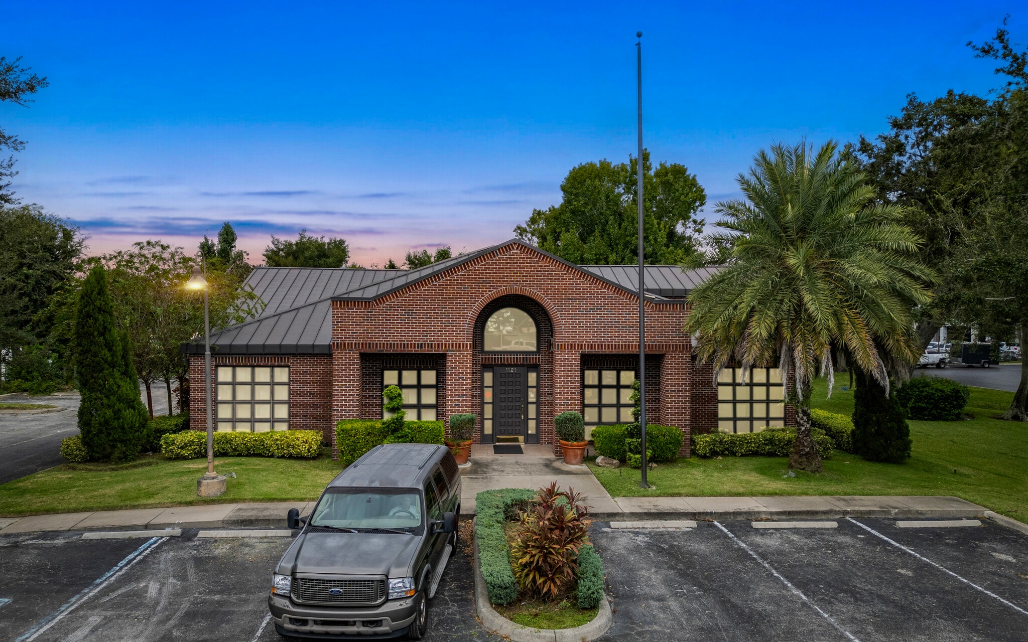 1121 1st St S, Winter Haven, FL for Sale