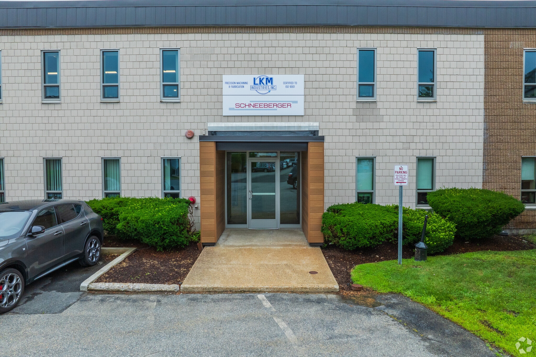 44-48 6th Rd, Woburn, MA for Rent