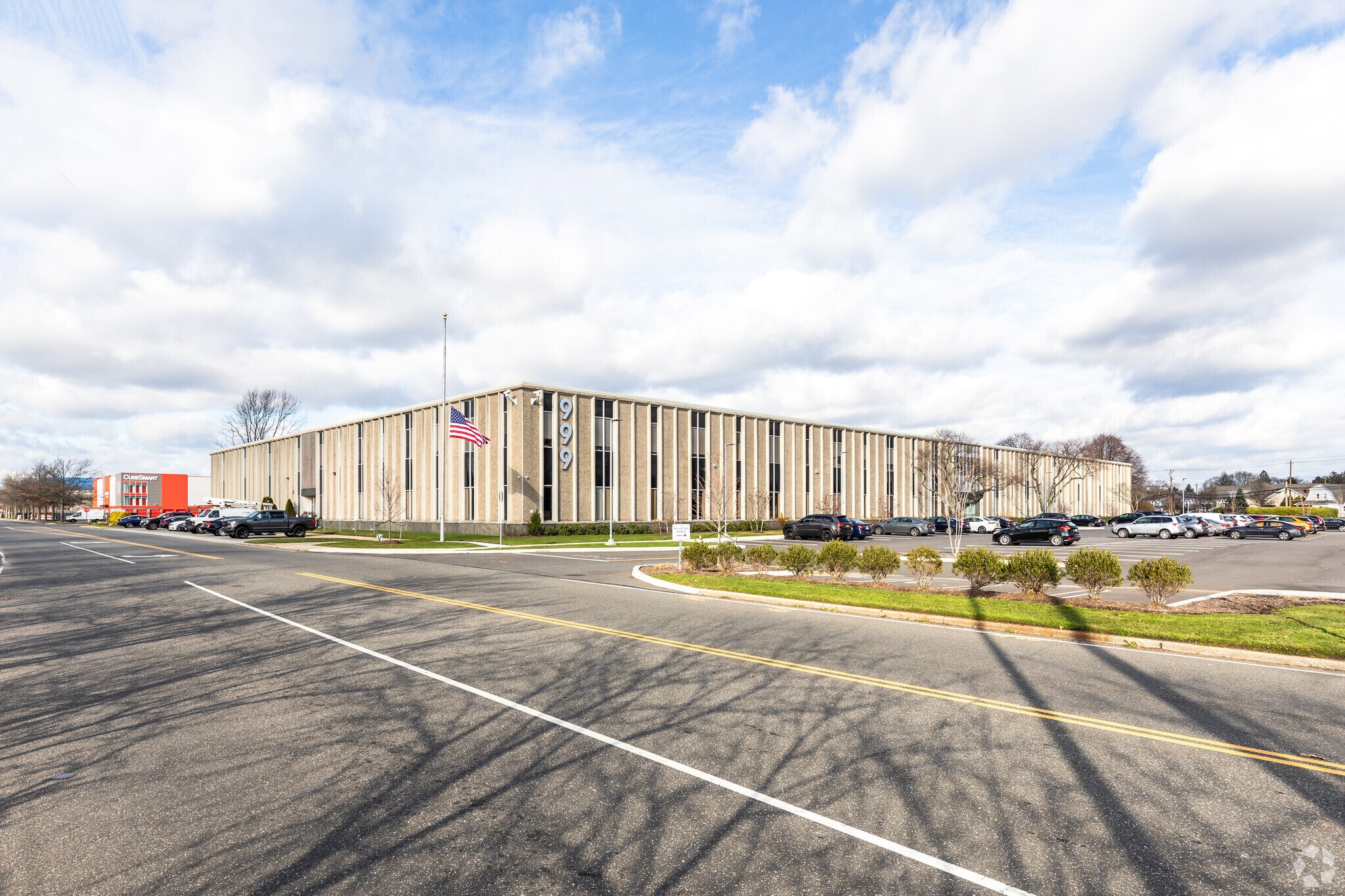 999 Stewart Ave Bethpage, NY 11714 Office Property for Lease on