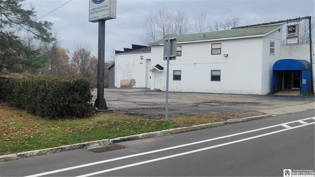2211 Washington St, Jamestown, NY for Sale