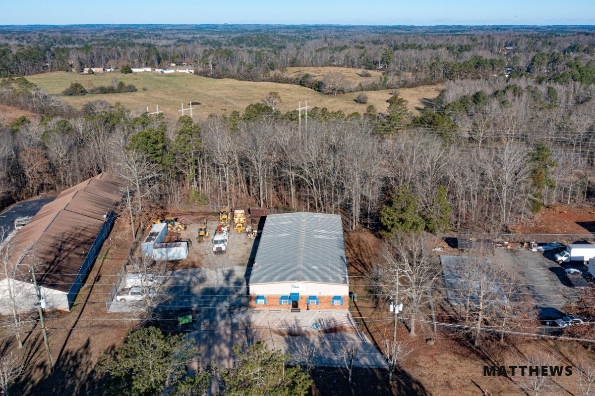 2225 Jason Industrial Pky, Winston, GA for Sale