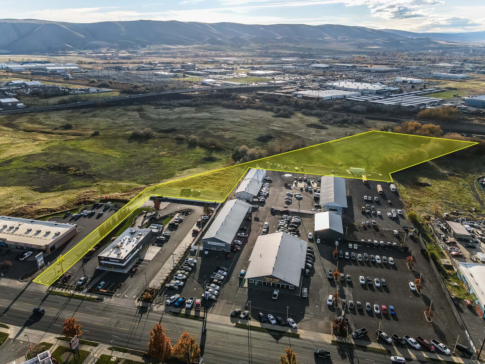 2332 S 1st Ave, Yakima, WA for Rent