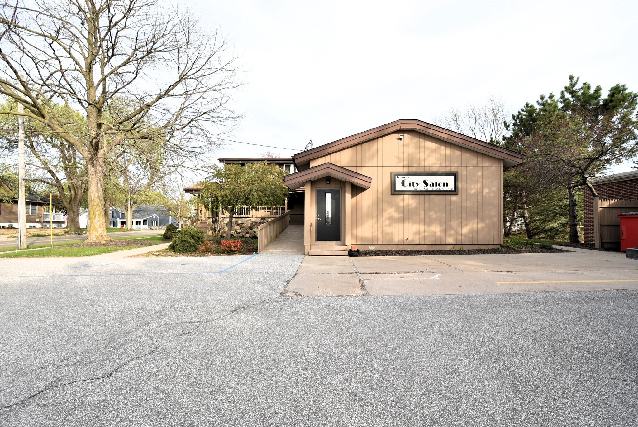 11522 Davis St, Grand Blanc, MI for Sale