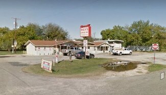 8157 Us Highway 281 N  