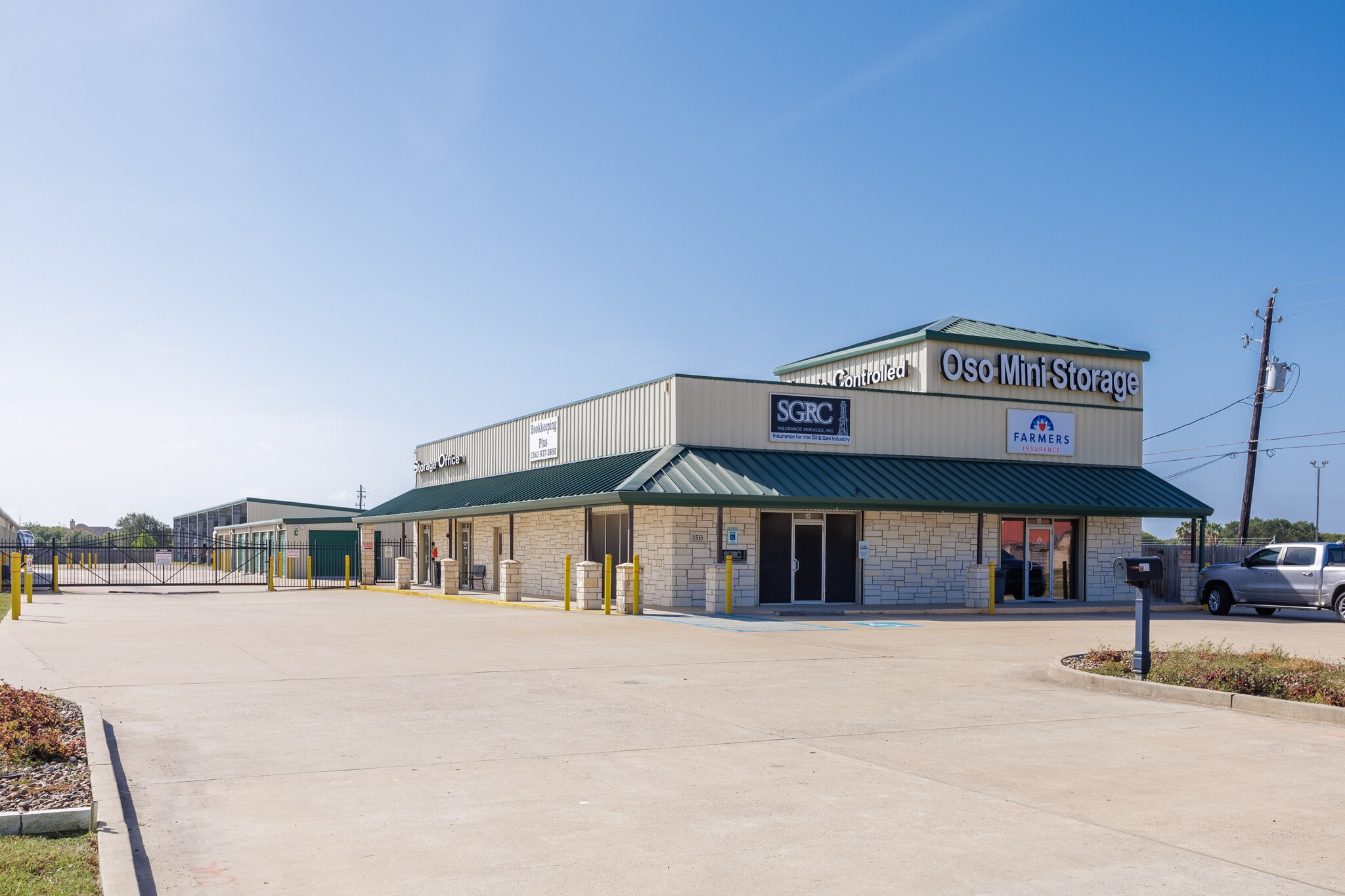 1533 Flour Bluff Dr, Corpus Christi, TX for Sale