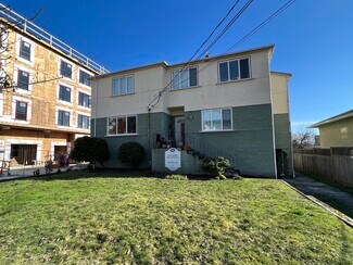 Victoria, BC undefined - 2821 Irma St