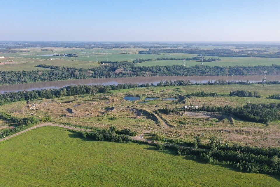 21332 Township Road 564, Fort Saskatchewan, AB for Sale