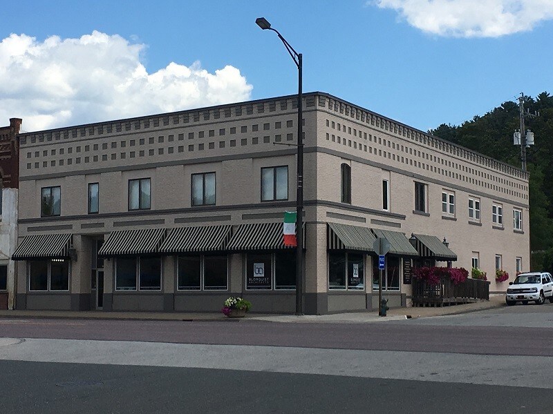 127 S Stephenson Ave, Iron Mountain, MI for Rent
