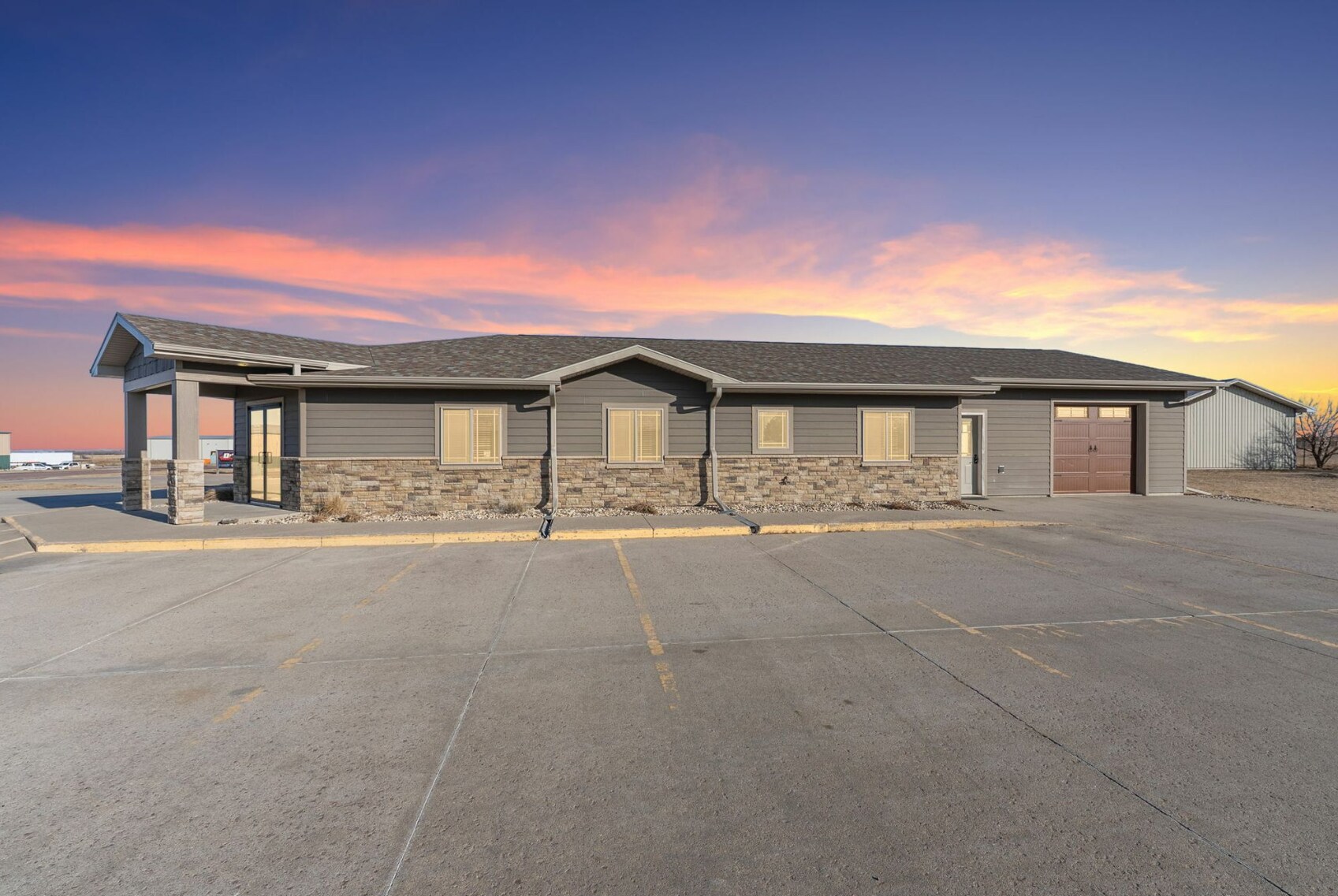 504 N 16th St, Beresford, SD for Sale