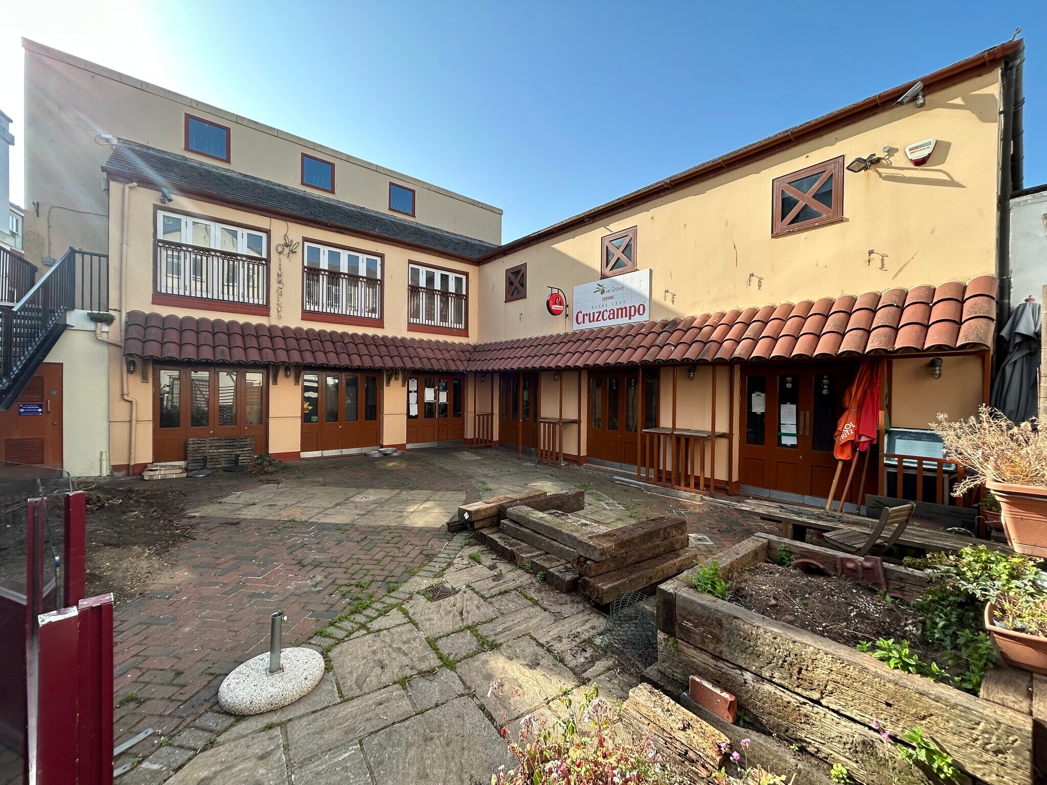 15-18 Meeting House Ln, Brighton, ESX for Rent