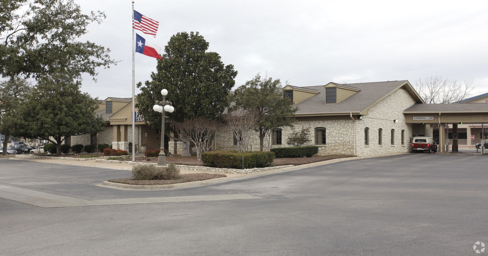 500 Round Rock Ave, Round Rock, TX for Rent