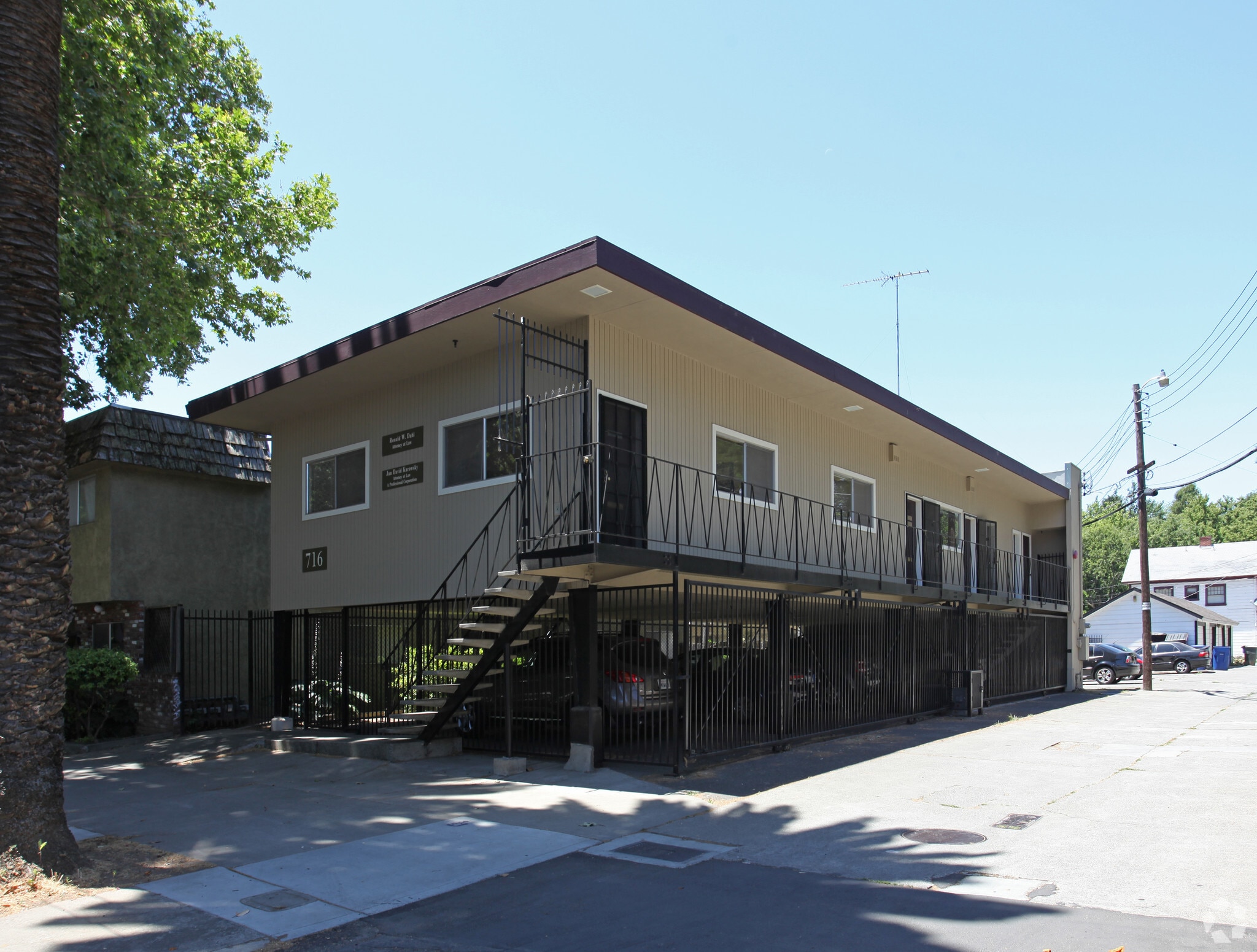 716 19th St, Sacramento, CA for Sale
