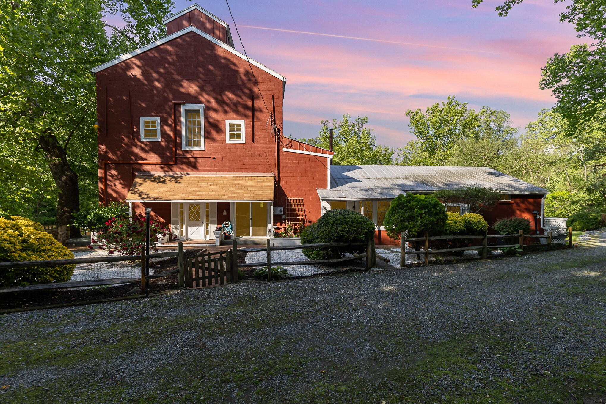 6908 S Roxbury Mill Rd, Spotsylvania, VA for Sale