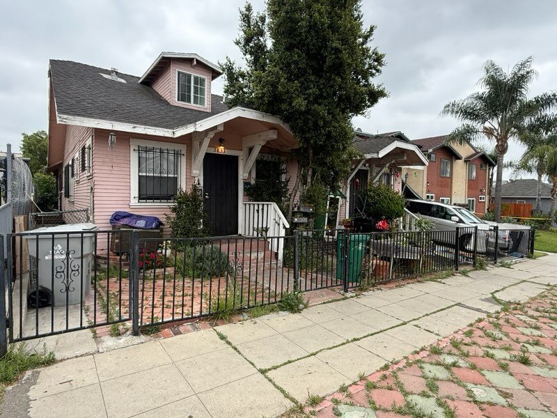 3831 41st St, San Diego, CA for Sale