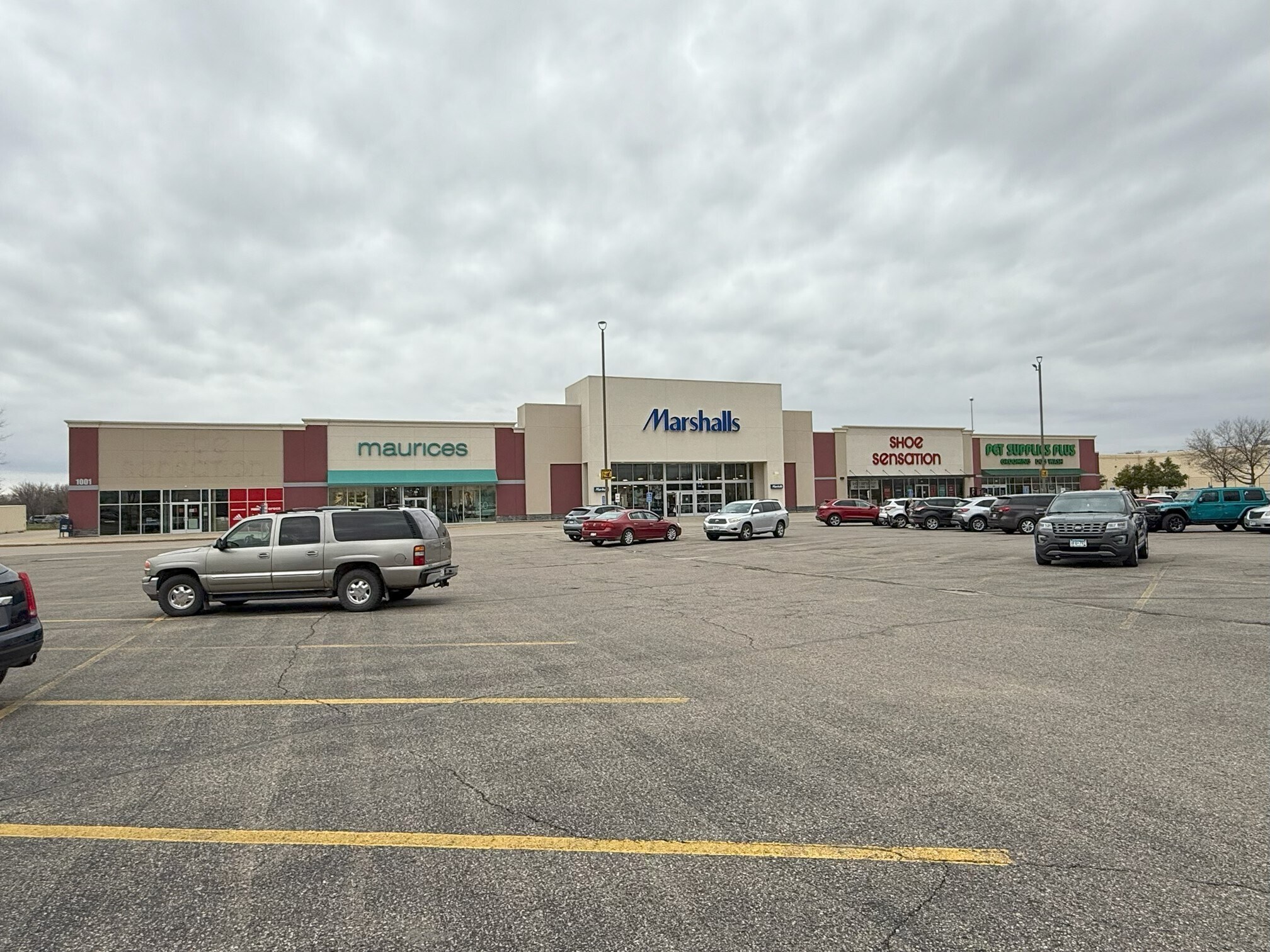 1001 18th Ave NW, Austin, MN for Rent