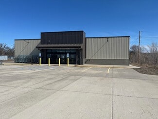 Royalton, MN Retail - 704 N Willow St