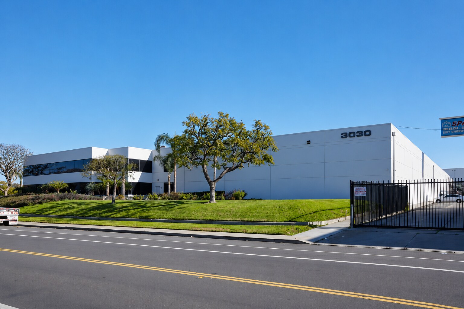 3030-3088 Walnut Ave, Long Beach, CA for Rent