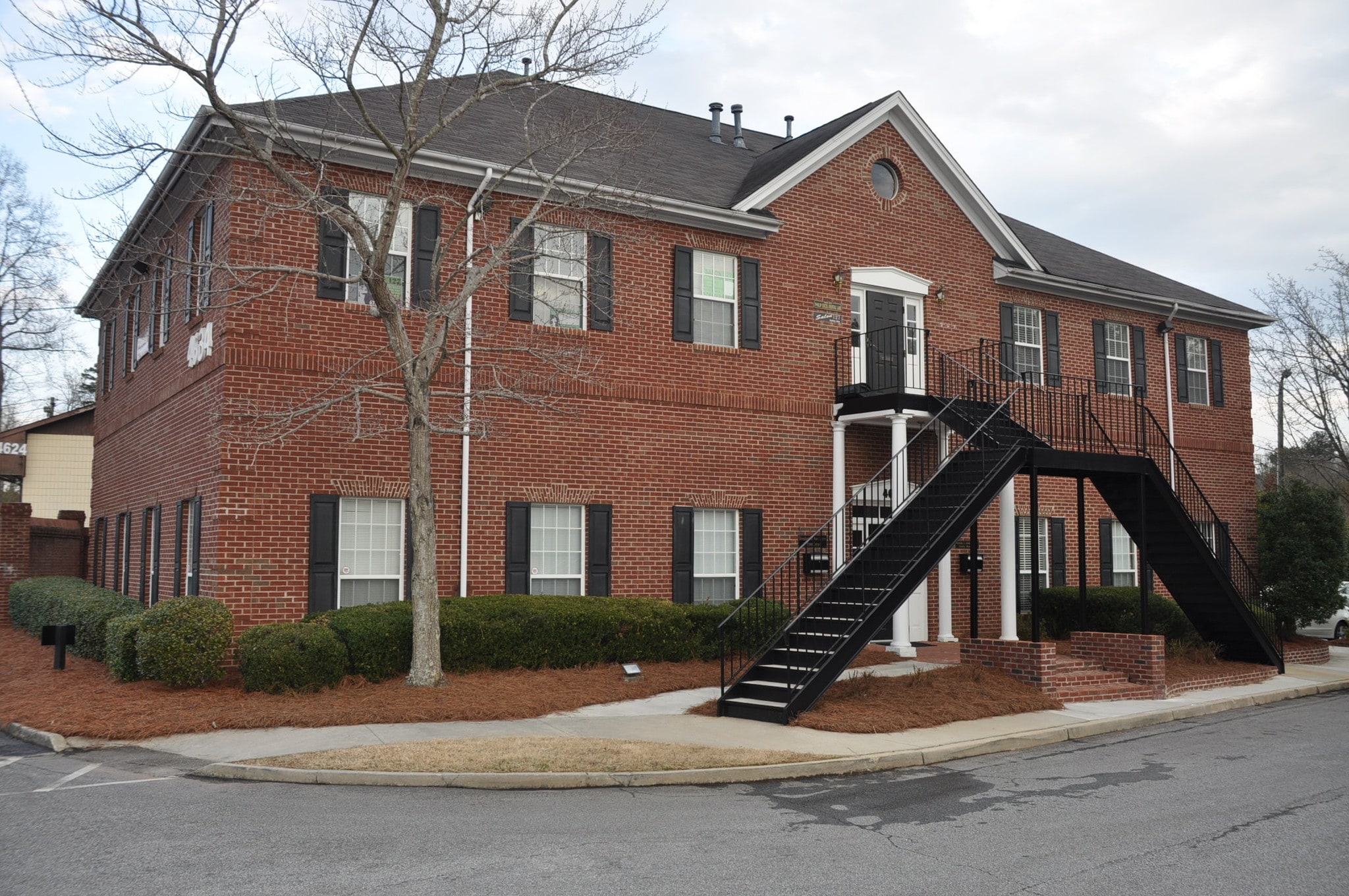 4634 Lawrenceville Hwy NW, Lilburn, GA for Rent