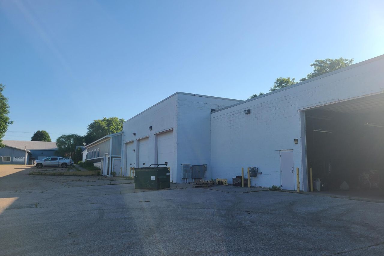 410 E Dowland St, Ludington, MI for Sale