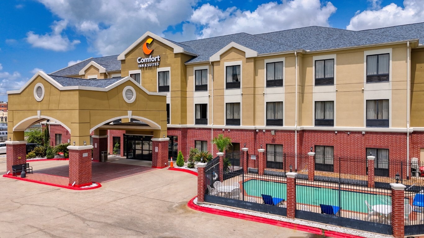 7800 Memorial Blvd, Port Arthur, TX for Sale