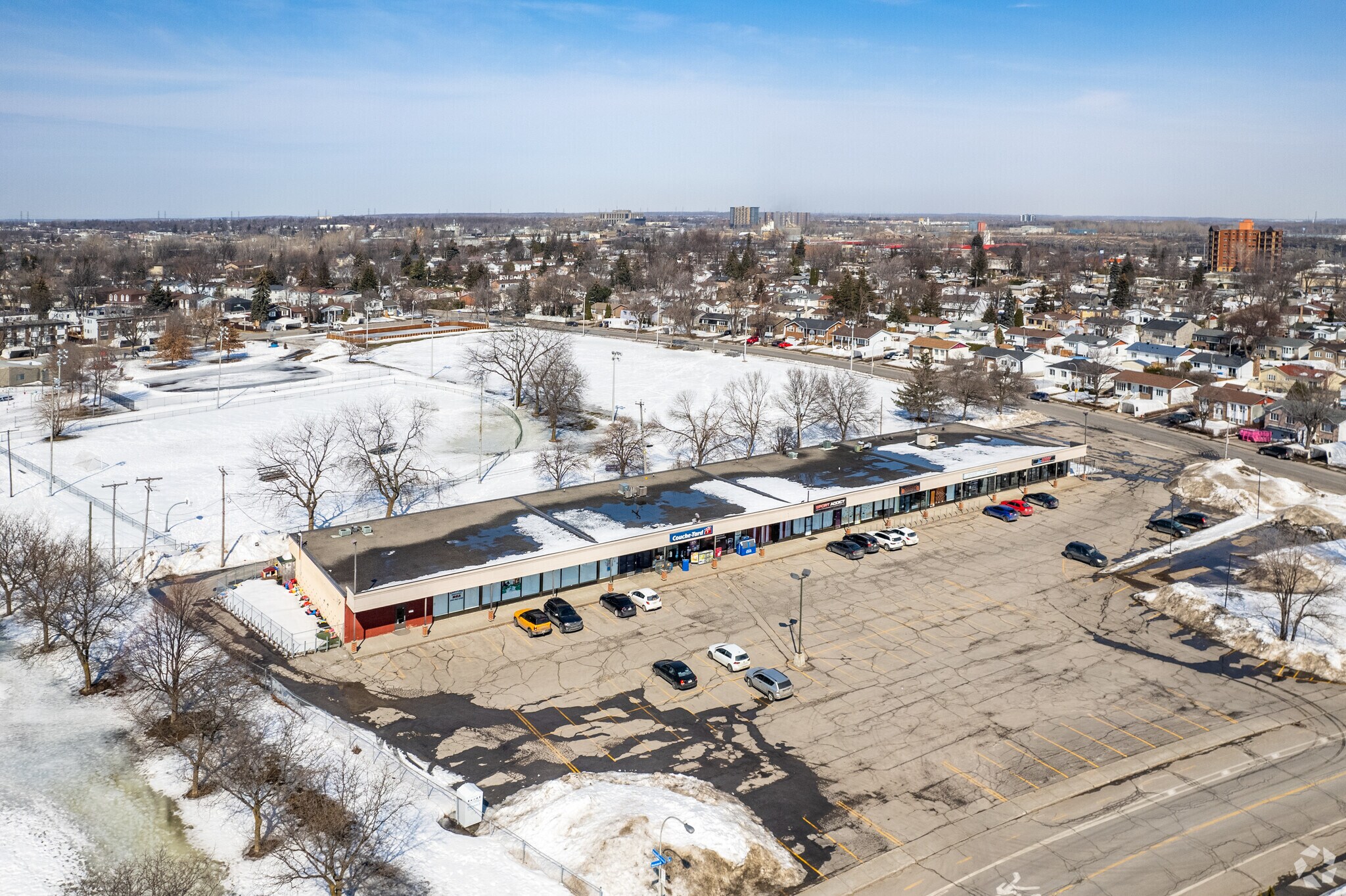 270-328 Rue Renaud O, Laval, QC for Rent