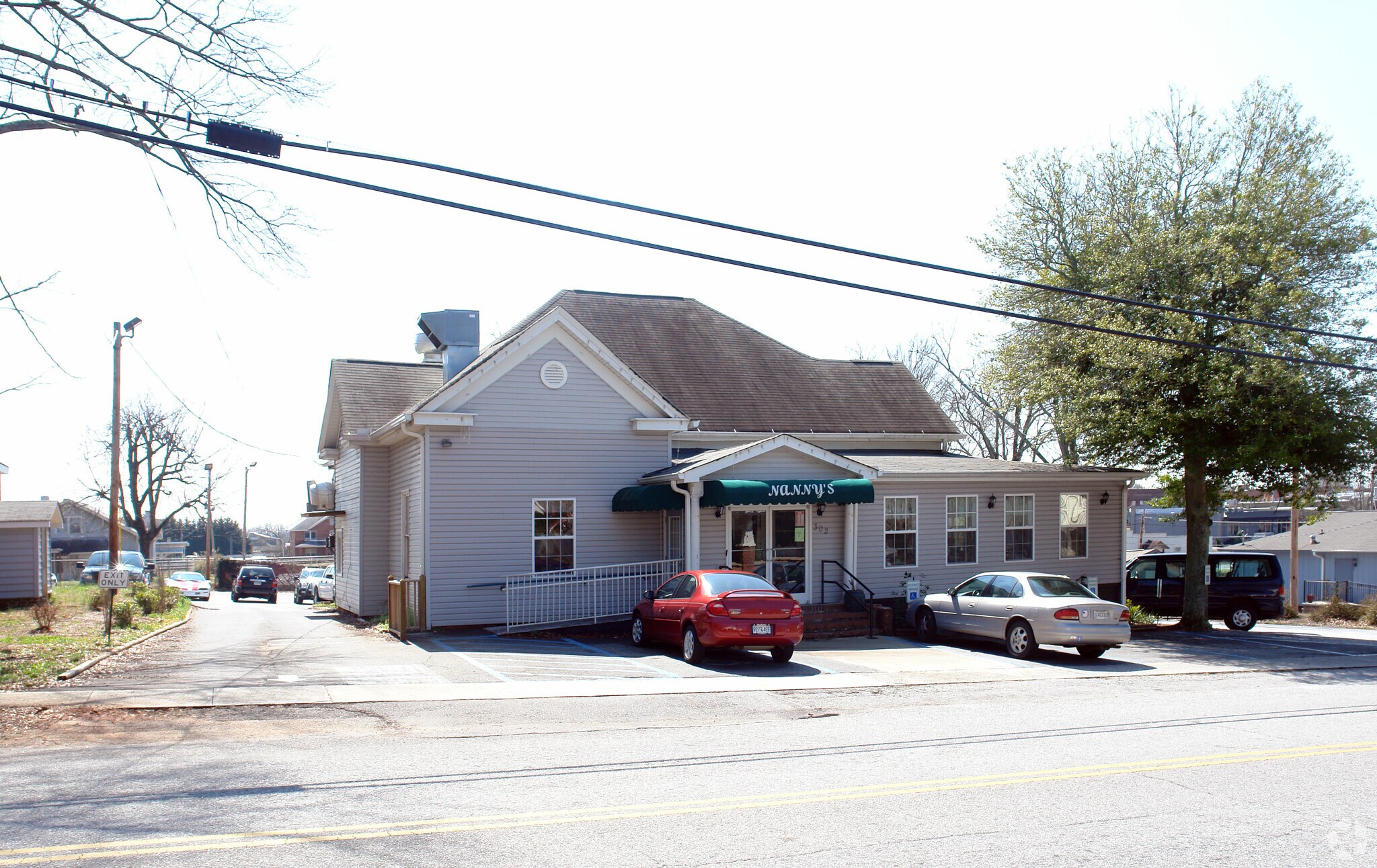 302 E A Ave Easley, SC 29640 Retail Property for Sale on