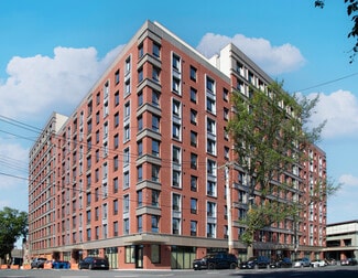 Bronx, NY Office/Retail - 700 E 241st St