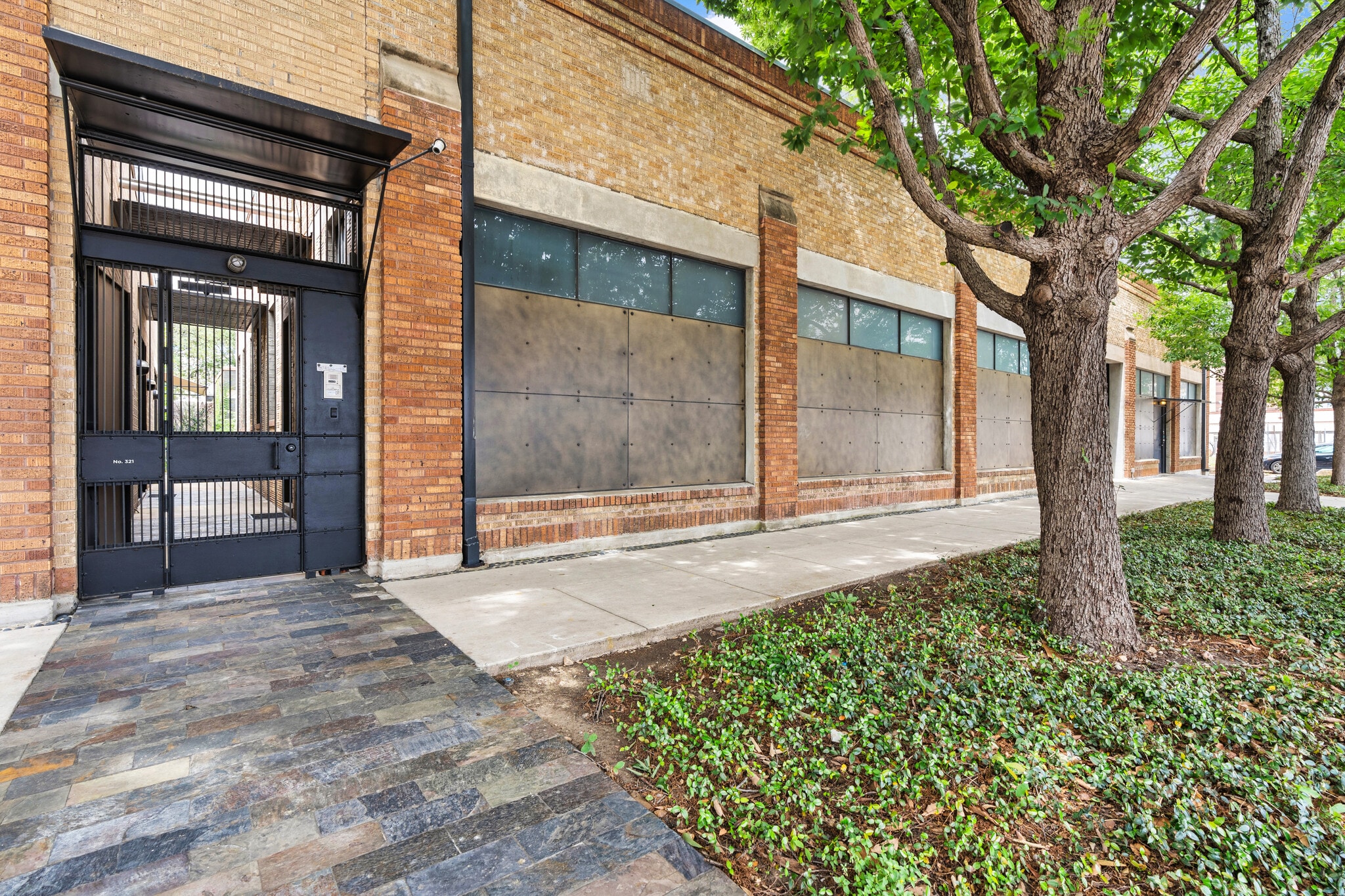311-321 Sixth St, San Antonio, TX for Sale