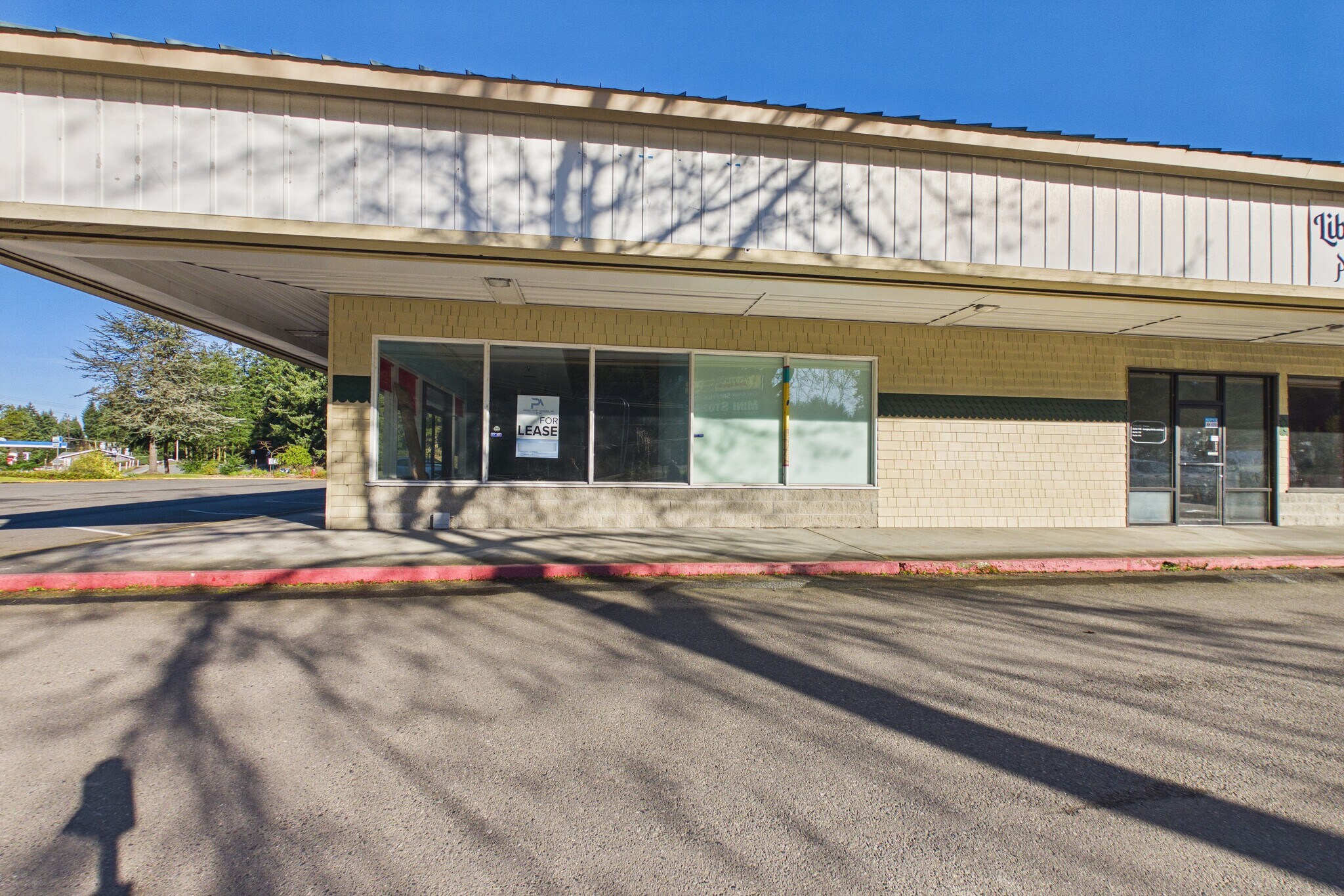 11042 E Hwy 525, Clinton, WA for Rent