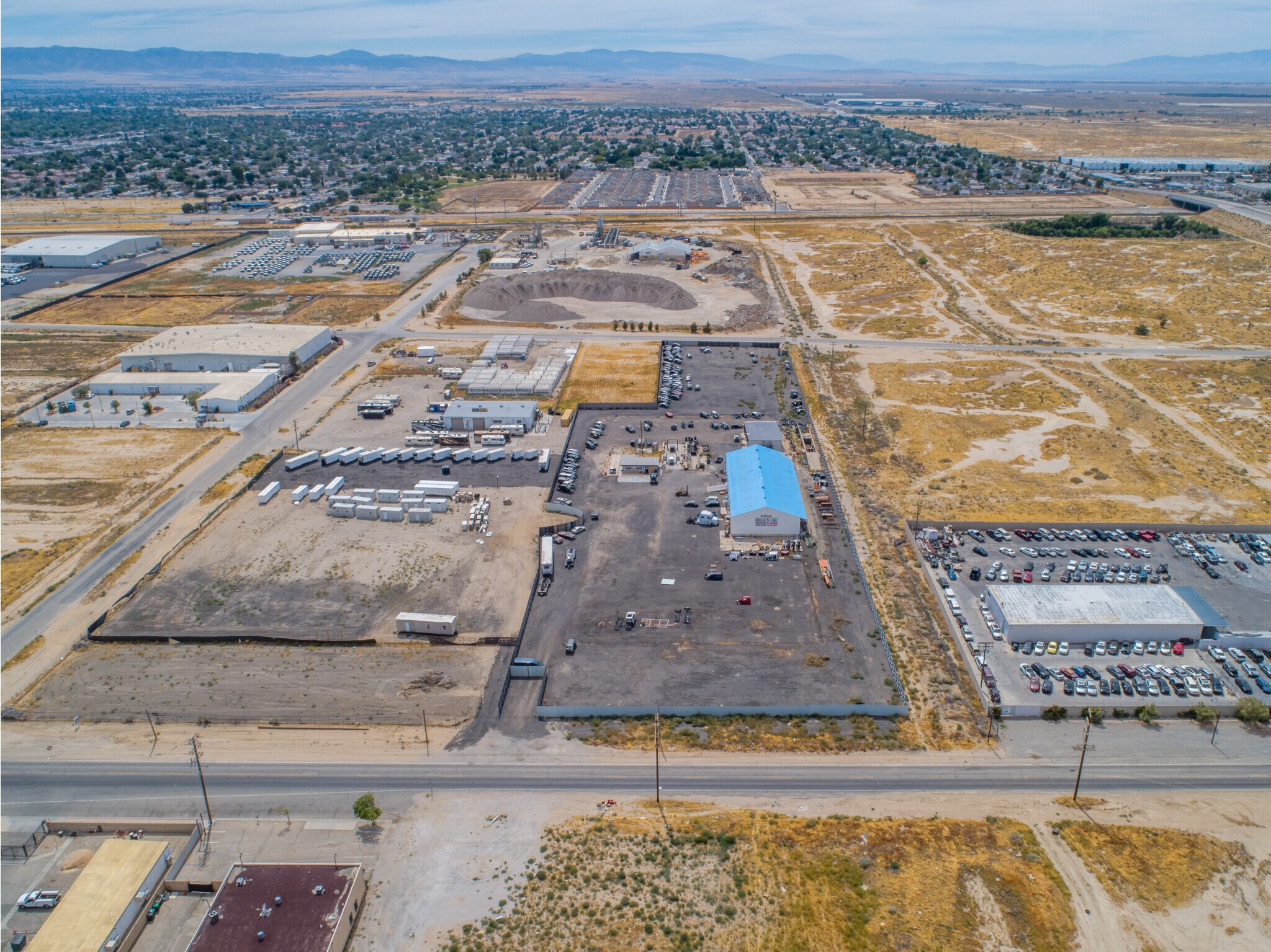 45761 Division St, Lancaster, CA for Sale