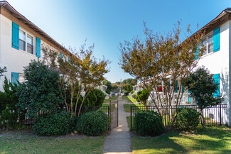 Norfolk, VA Apartments - 831 W Ocean View Ave