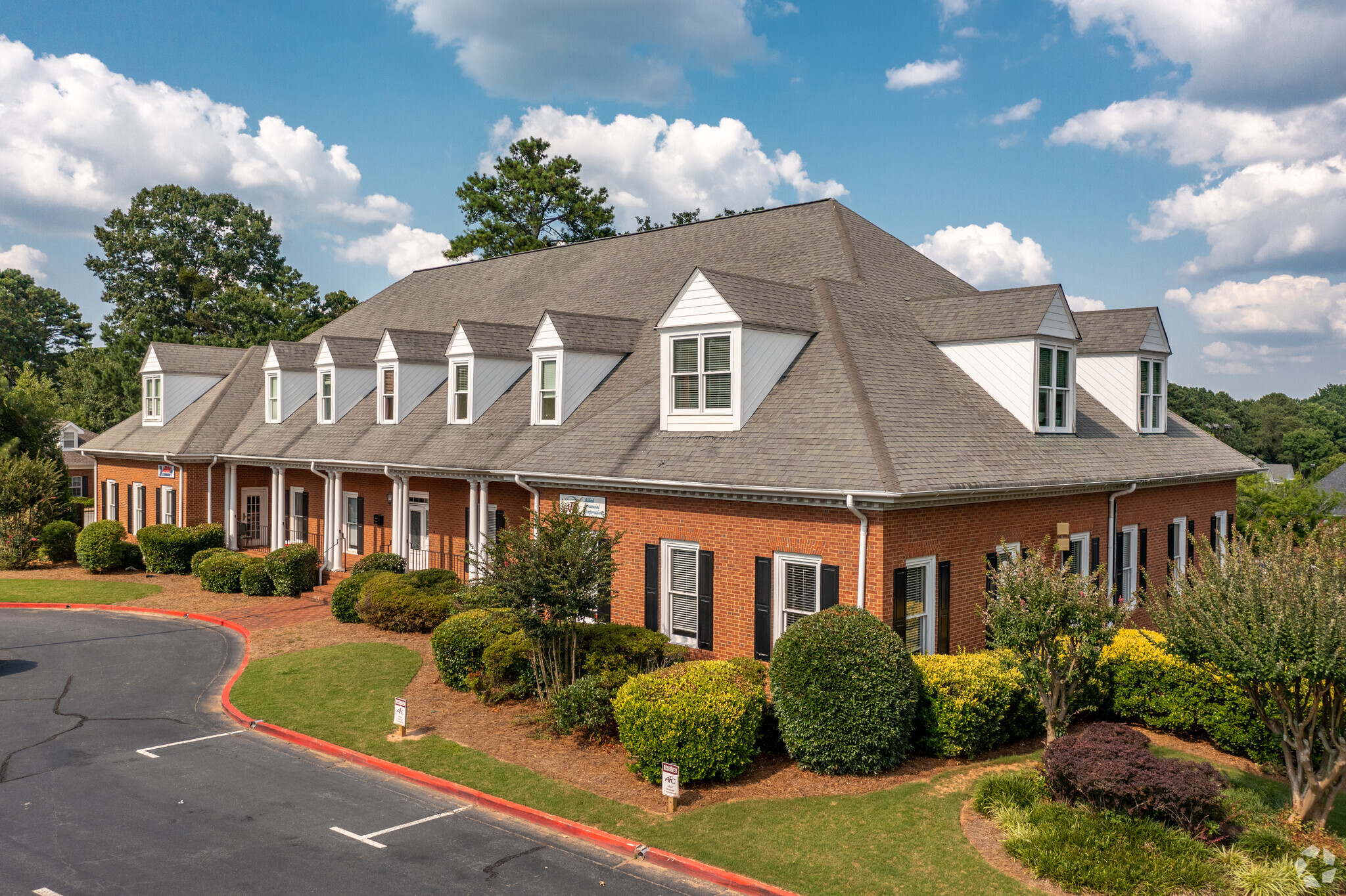 5591 Chamblee Dunwoody Rd, Dunwoody, GA for Rent