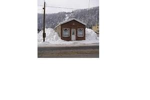 42 Walnut St, Johnstown, PA for Sale