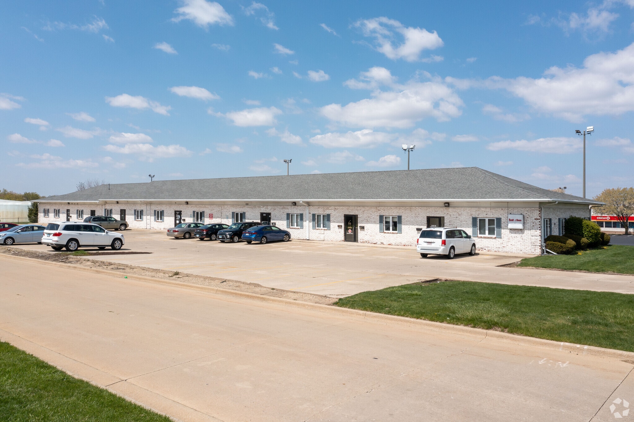 303 Landmark Dr, Normal, IL for Rent
