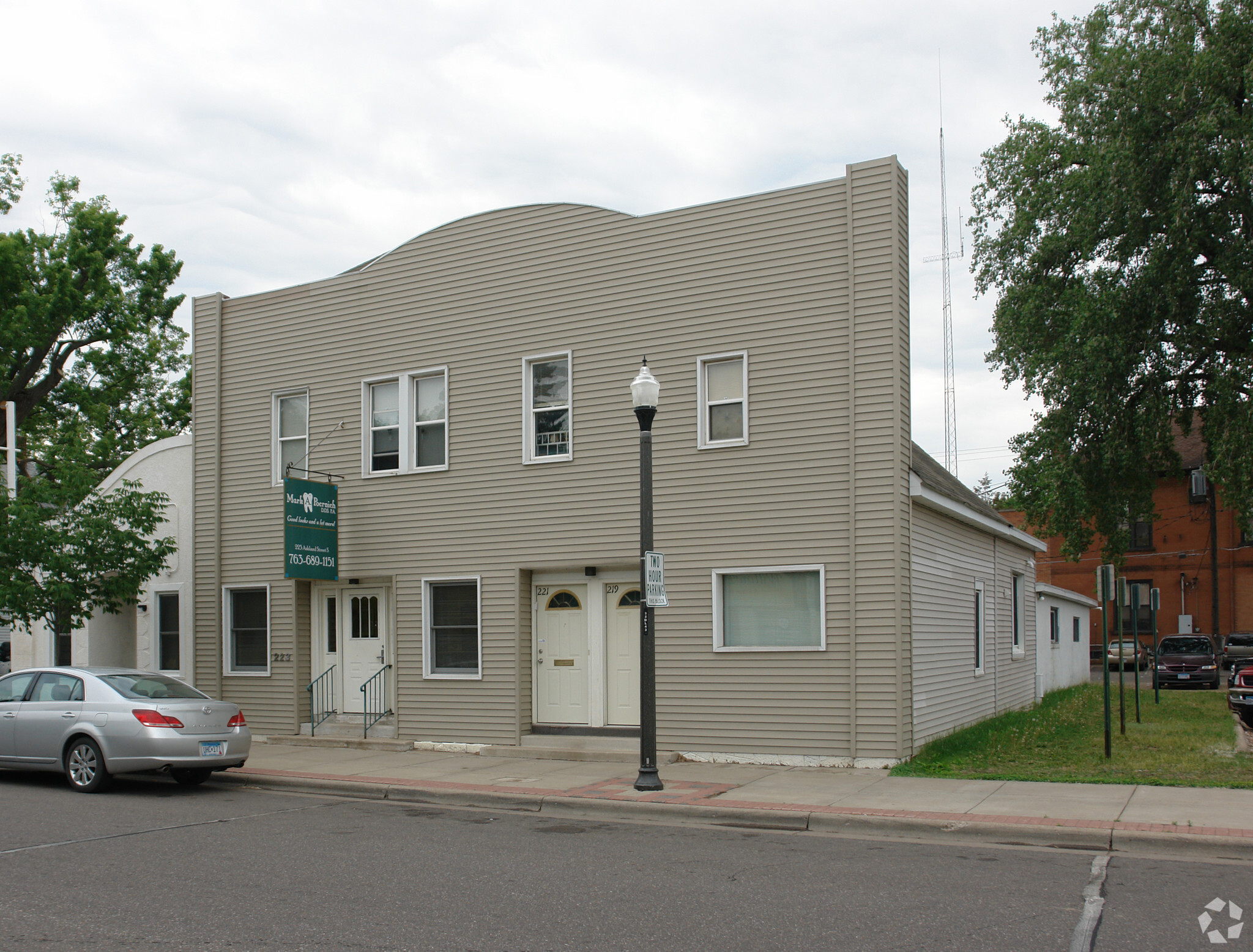 219-223 Asland St S, Cambridge, MN for Rent