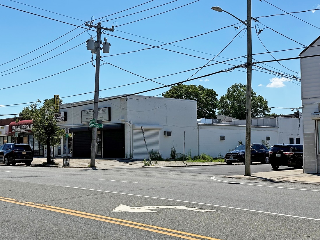 1155-1157 Hempstead Tpke, Franklin Square, NY for Sale