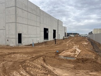 Phoenix, AZ Warehouse - 1616 W Alameda Rd