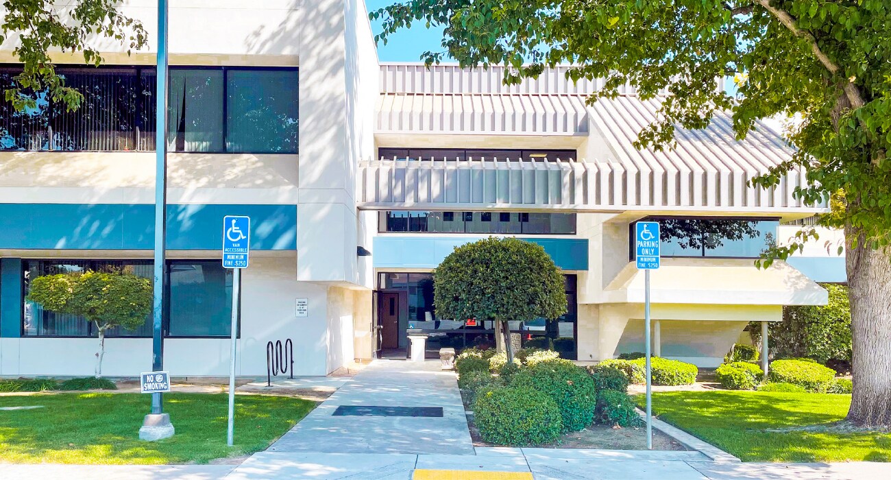 5130 E Clinton Way, Fresno, CA for Rent