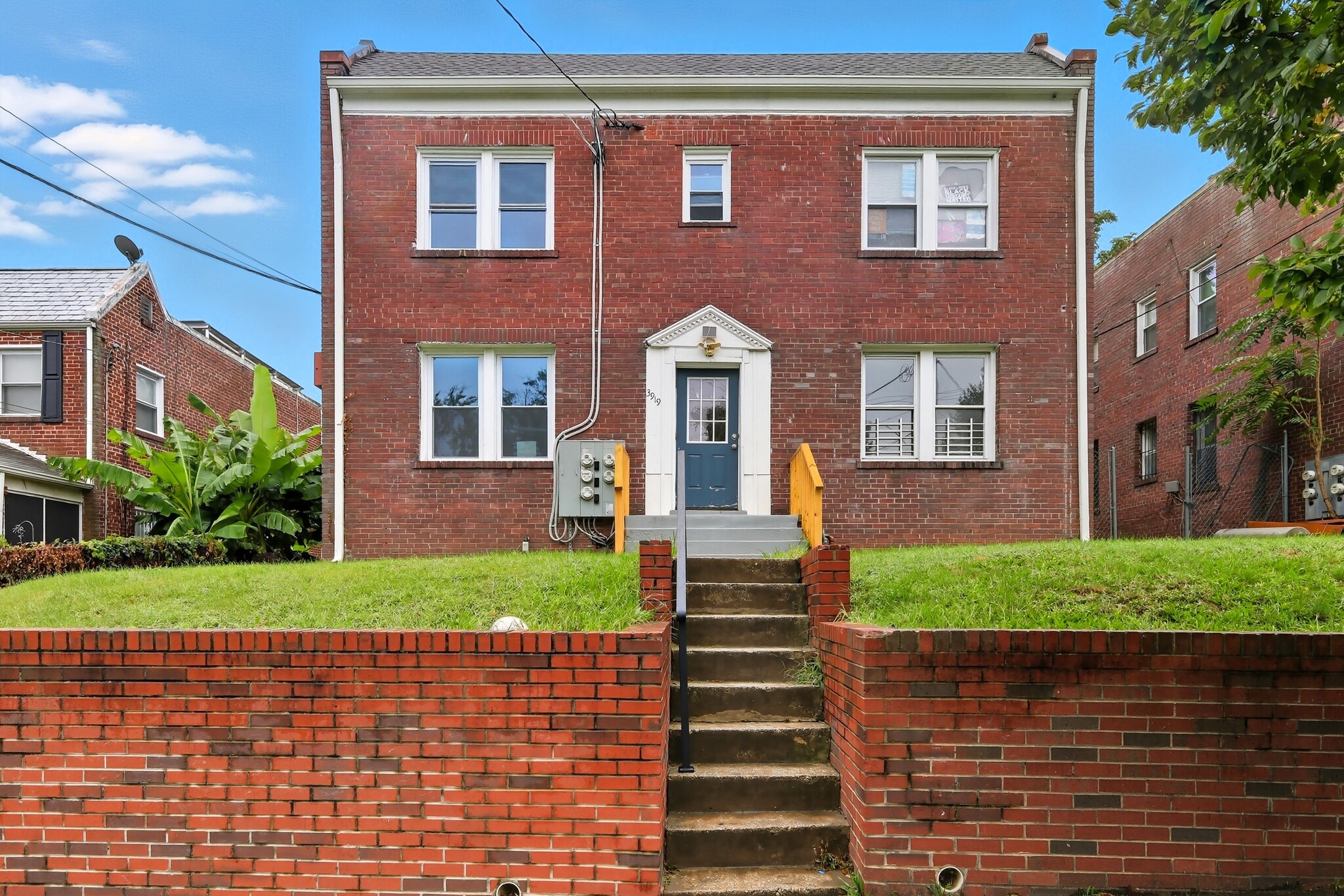 3919 R St SE, Washington, DC for Sale