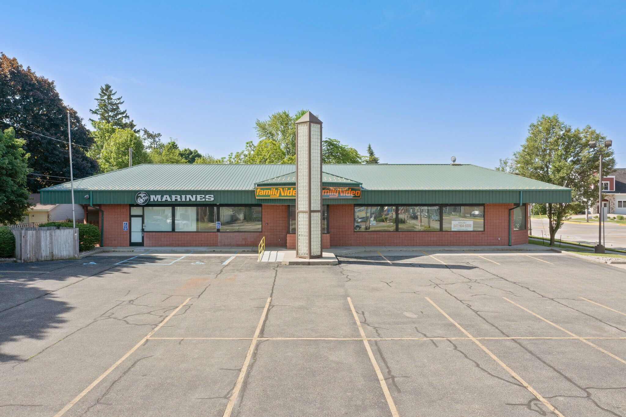 359 Broadway St, South Haven, MI for Rent