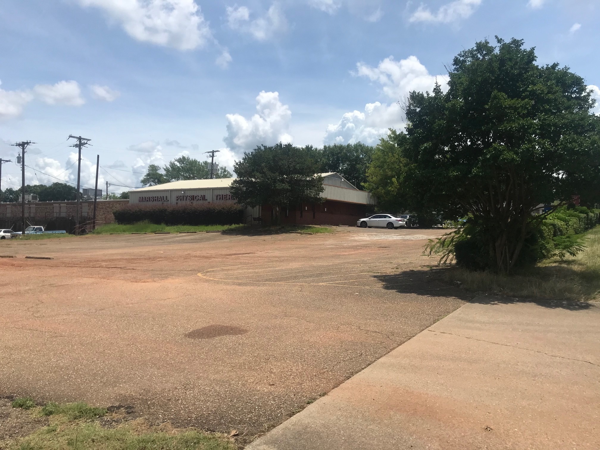908 Bomar St, Marshall, TX for Rent