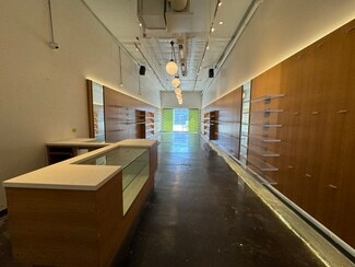 Los Angeles, CA Retail - 449-451 N Fairfax Ave
