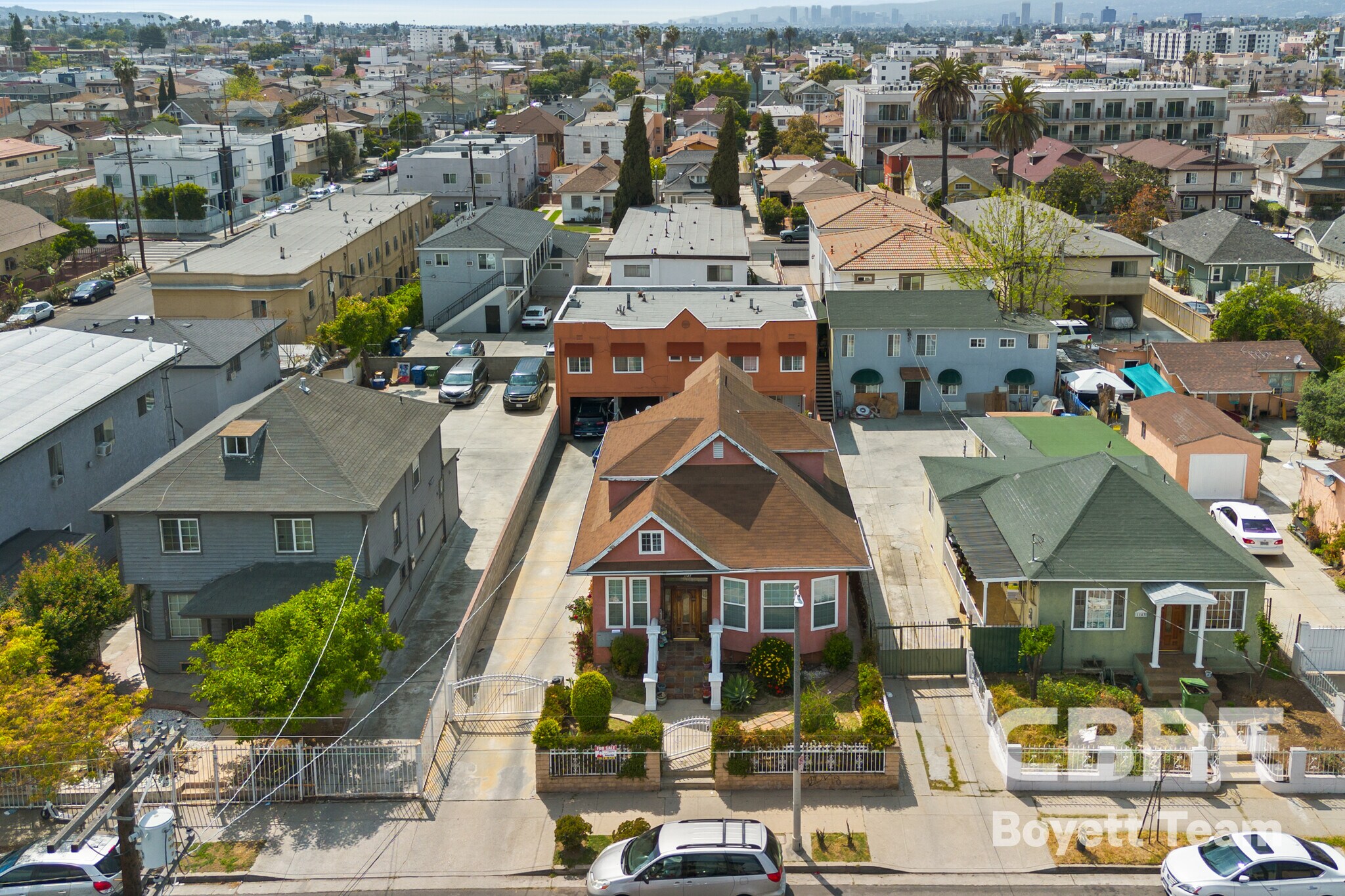 1147 Fedora St, Los Angeles, CA for Sale