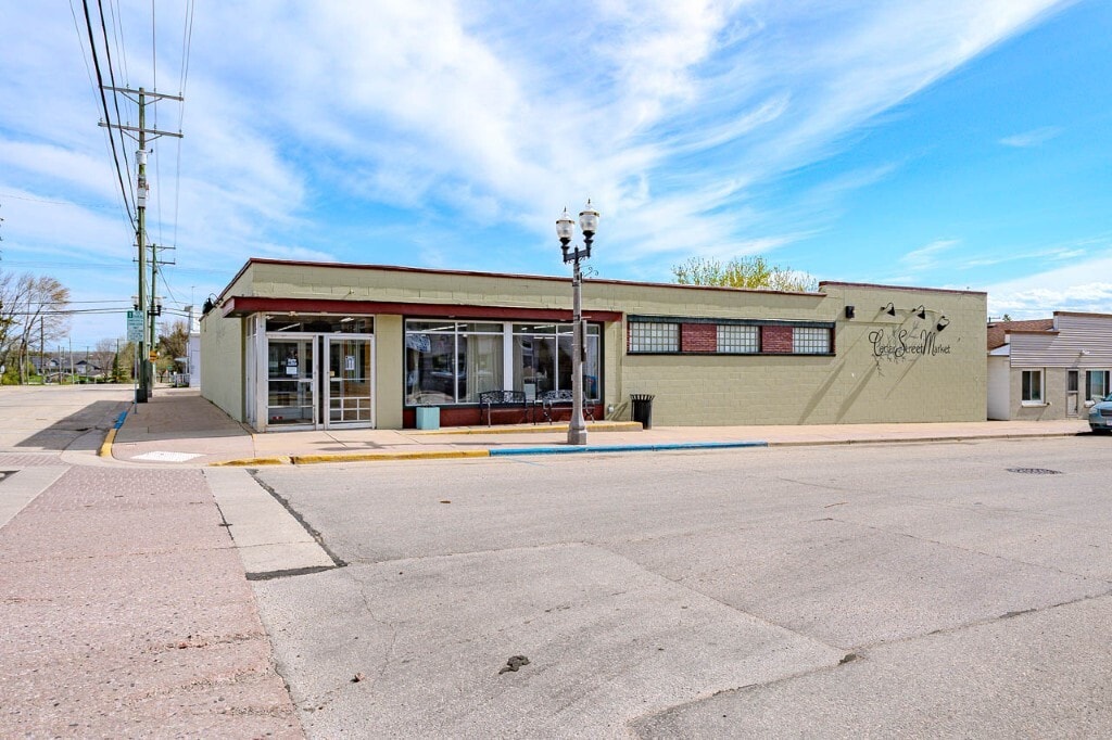 234 Cedar St, Tigerton, WI for Sale