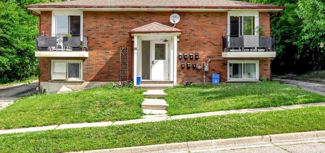 16 East Ave, Brantford, ON for Sale